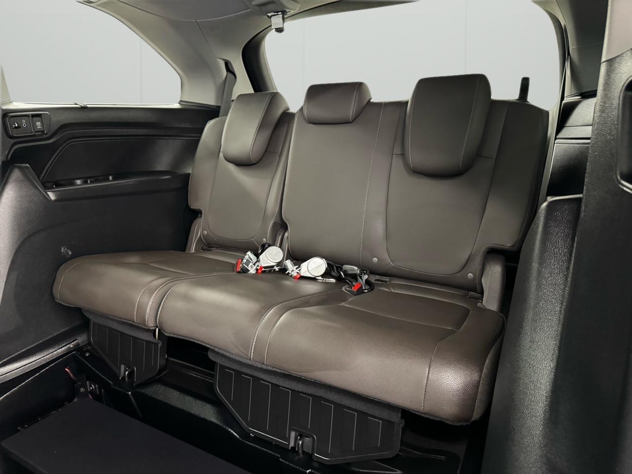 Honda Odyssey Touring Auto 2022