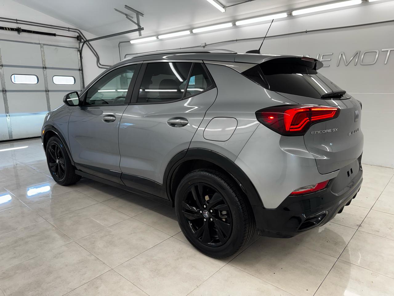 Buick Encore GX FWD 4dr Sport Touring 2024