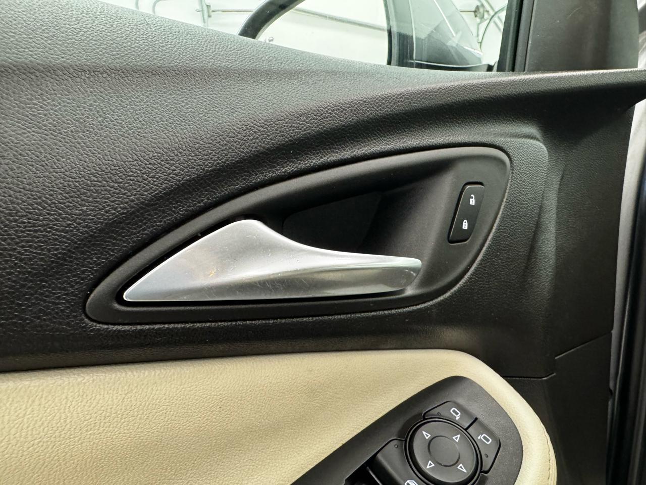 Buick Encore GX FWD 4dr Sport Touring 2024