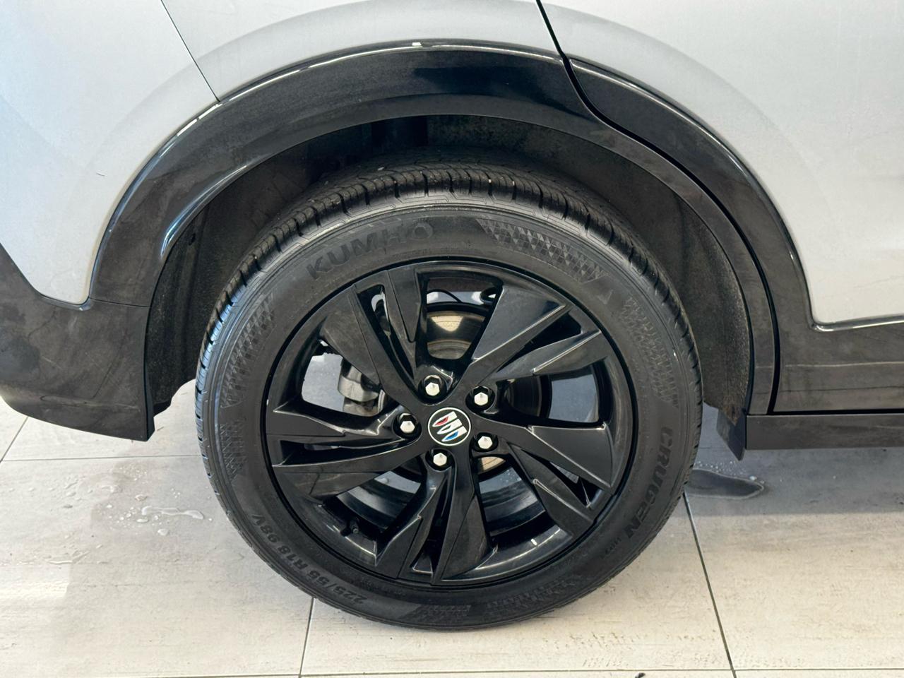 Buick Encore GX FWD 4dr Sport Touring 2024