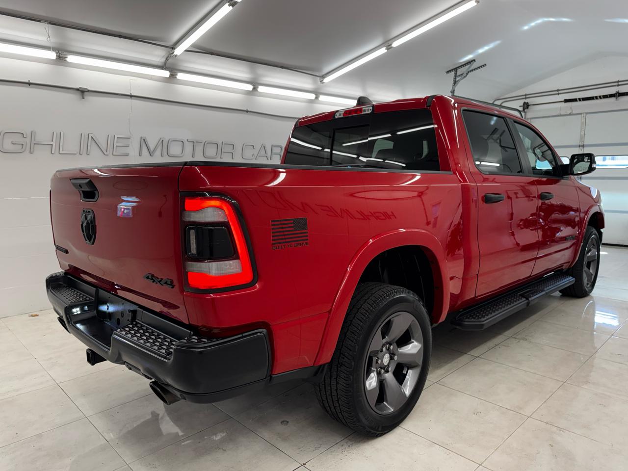 RAM 1500 Big Horn 4x4 Crew Cab 5'7" Box 2022