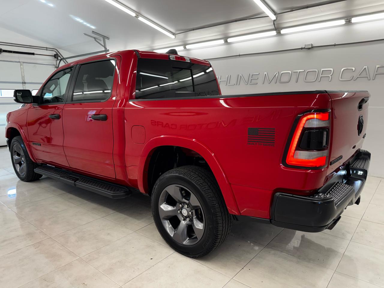 RAM 1500 Big Horn 4x4 Crew Cab 5'7" Box 2022