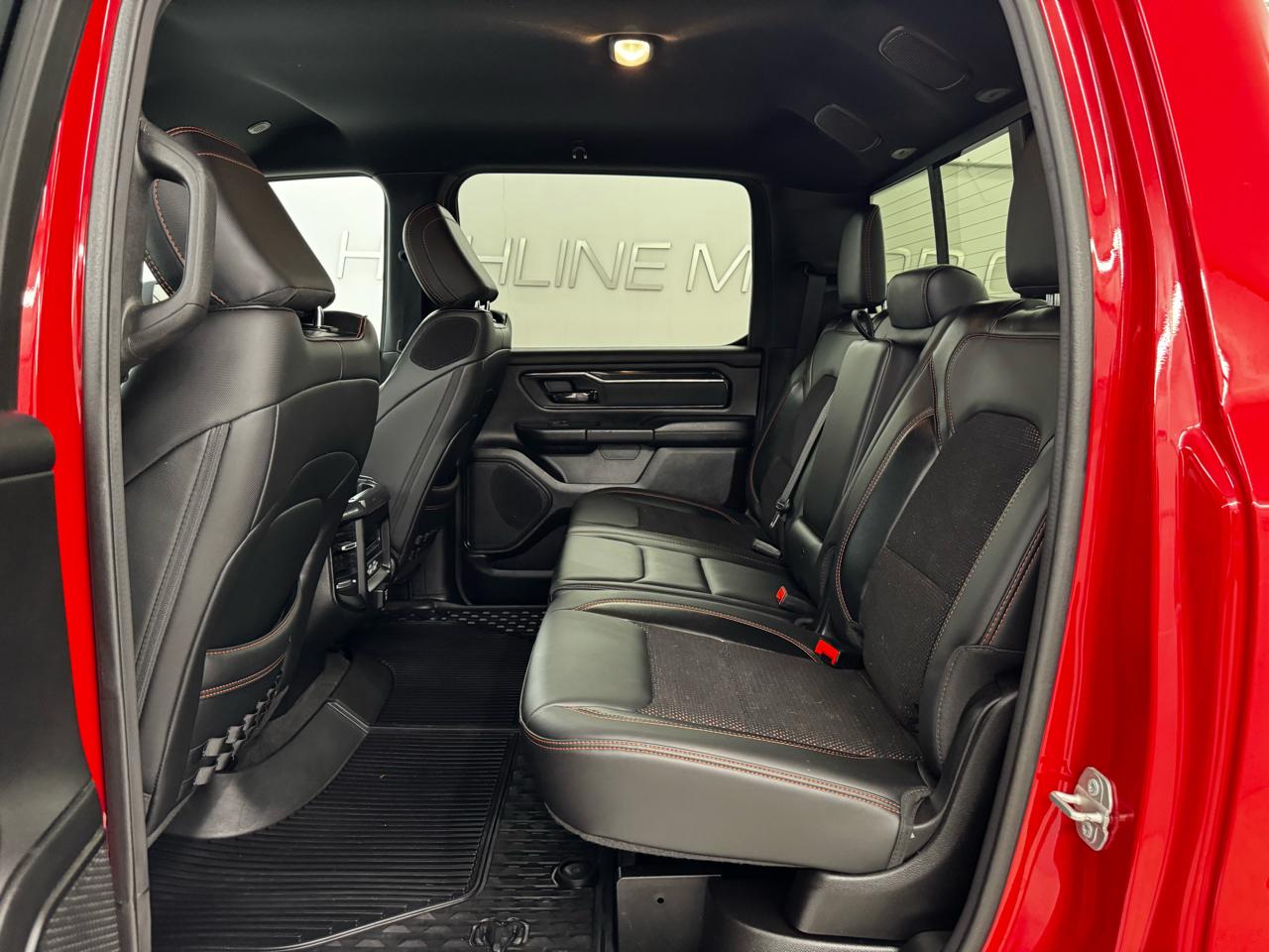 RAM 1500 Big Horn 4x4 Crew Cab 5'7" Box 2022