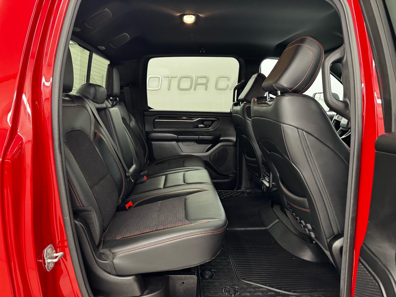 RAM 1500 Big Horn 4x4 Crew Cab 5'7" Box 2022