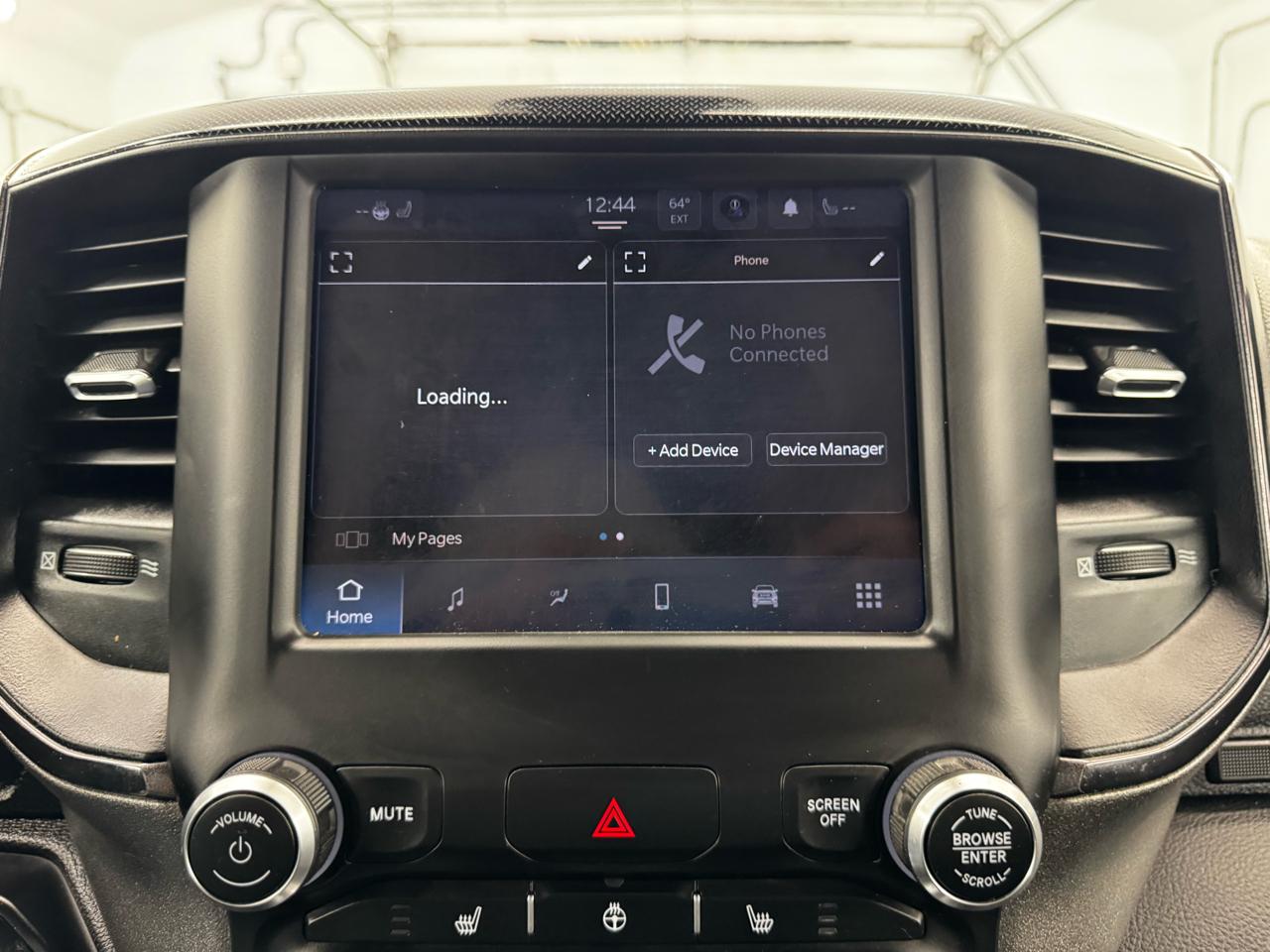 RAM 1500 Big Horn 4x4 Crew Cab 5'7" Box 2022