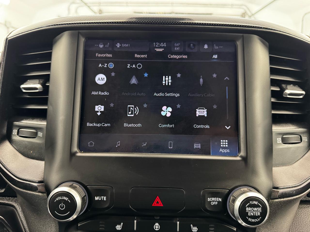 RAM 1500 Big Horn 4x4 Crew Cab 5'7" Box 2022