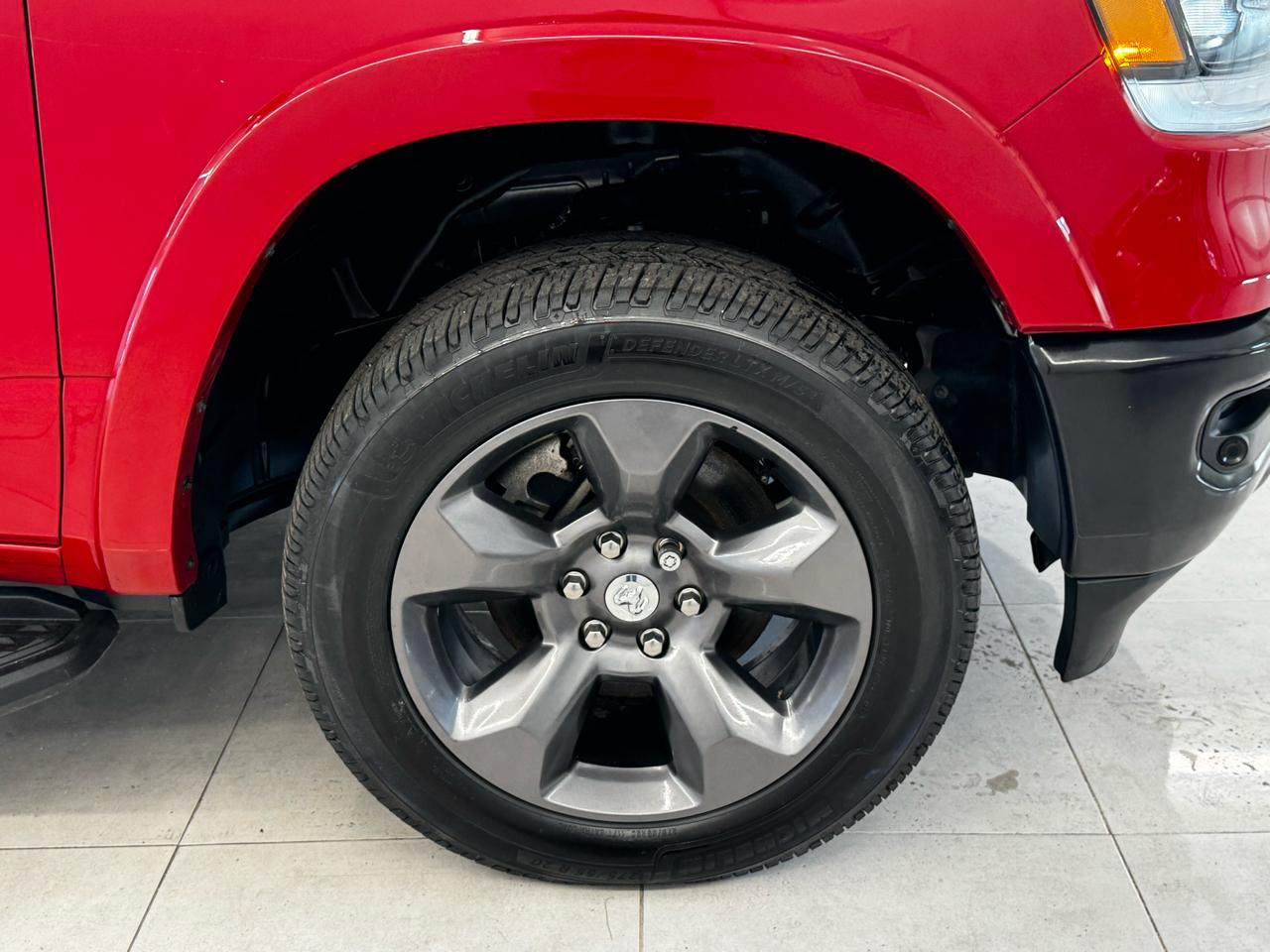 RAM 1500 Big Horn 4x4 Crew Cab 5'7" Box 2022