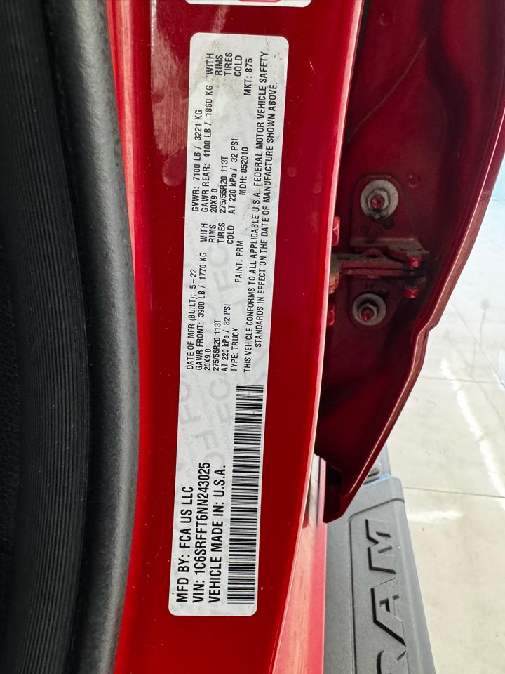 RAM 1500 Big Horn 4x4 Crew Cab 5'7" Box 2022