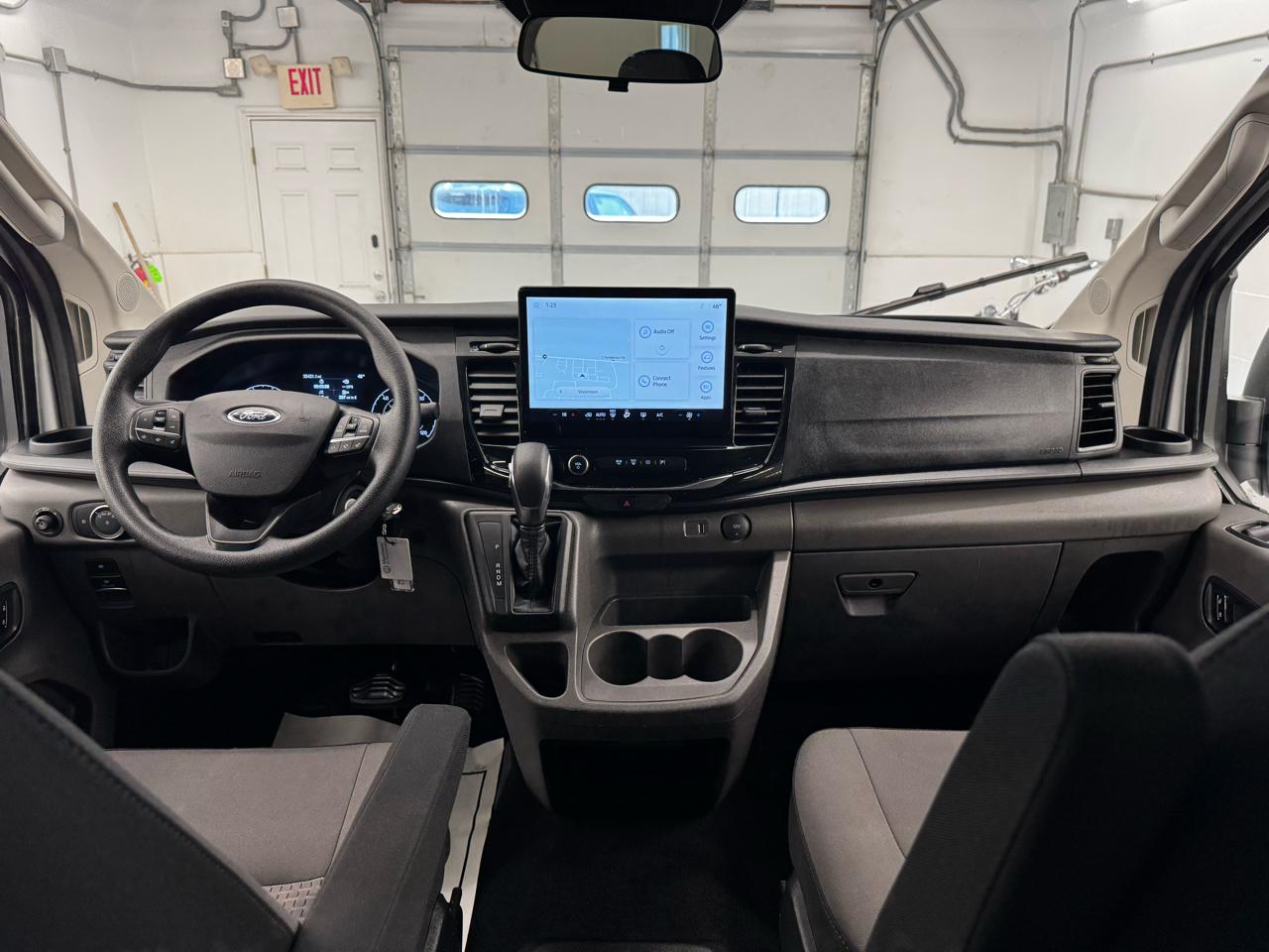 Ford Transit Passenger Wagon T-350 148" Low Roof XLT RWD 2024