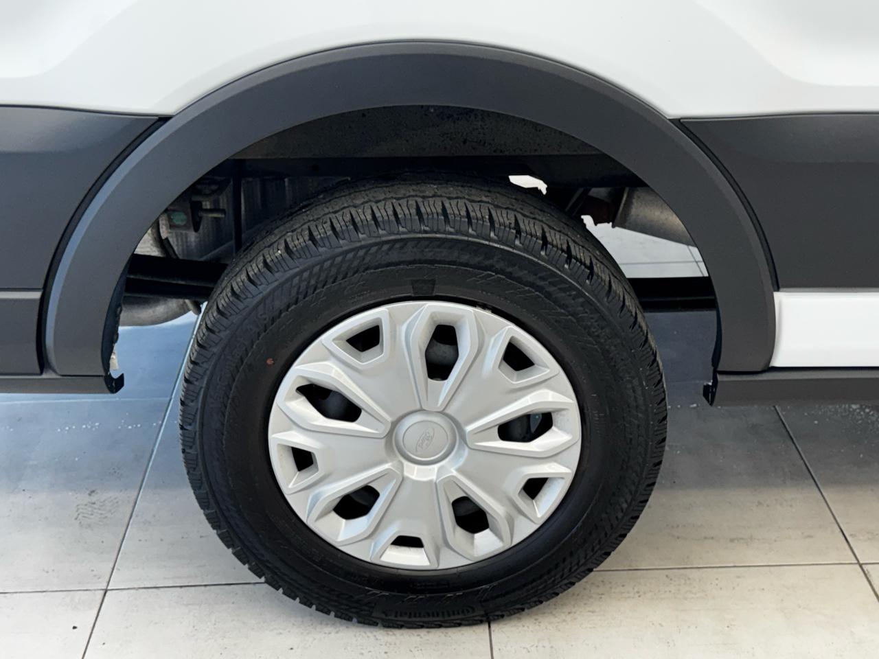 Ford Transit Passenger Wagon T-350 148" Low Roof XLT RWD 2024