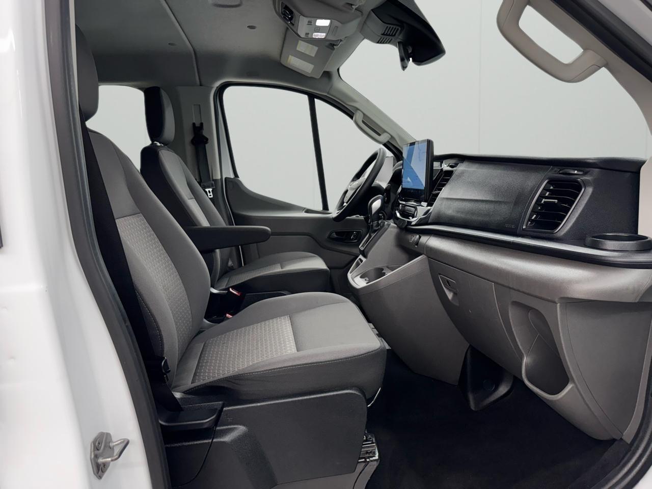 Ford Transit Passenger Wagon T-350 148" Low Roof XLT RWD 2024