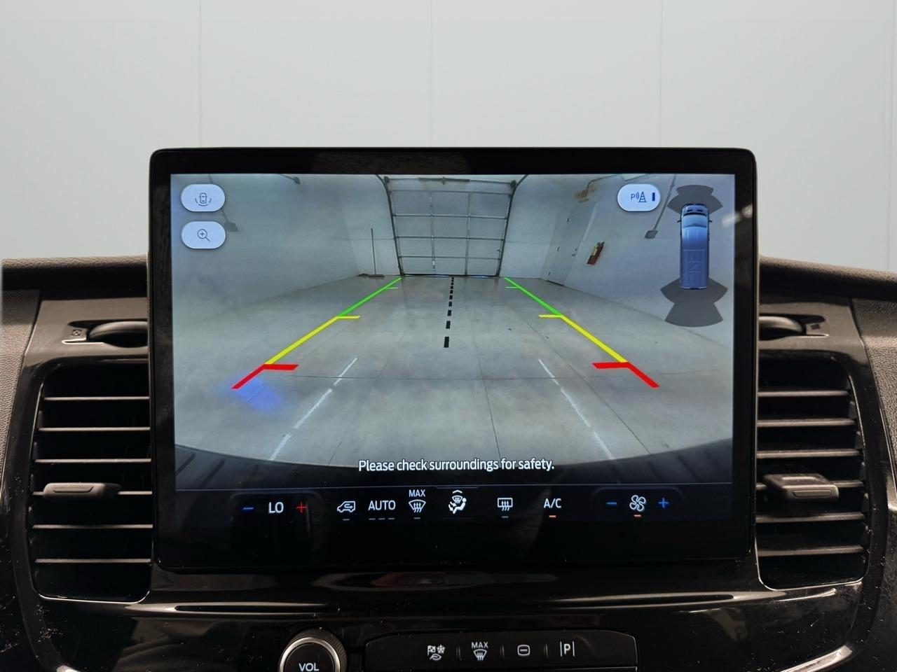 Ford Transit Passenger Wagon T-350 148" Low Roof XLT RWD 2024