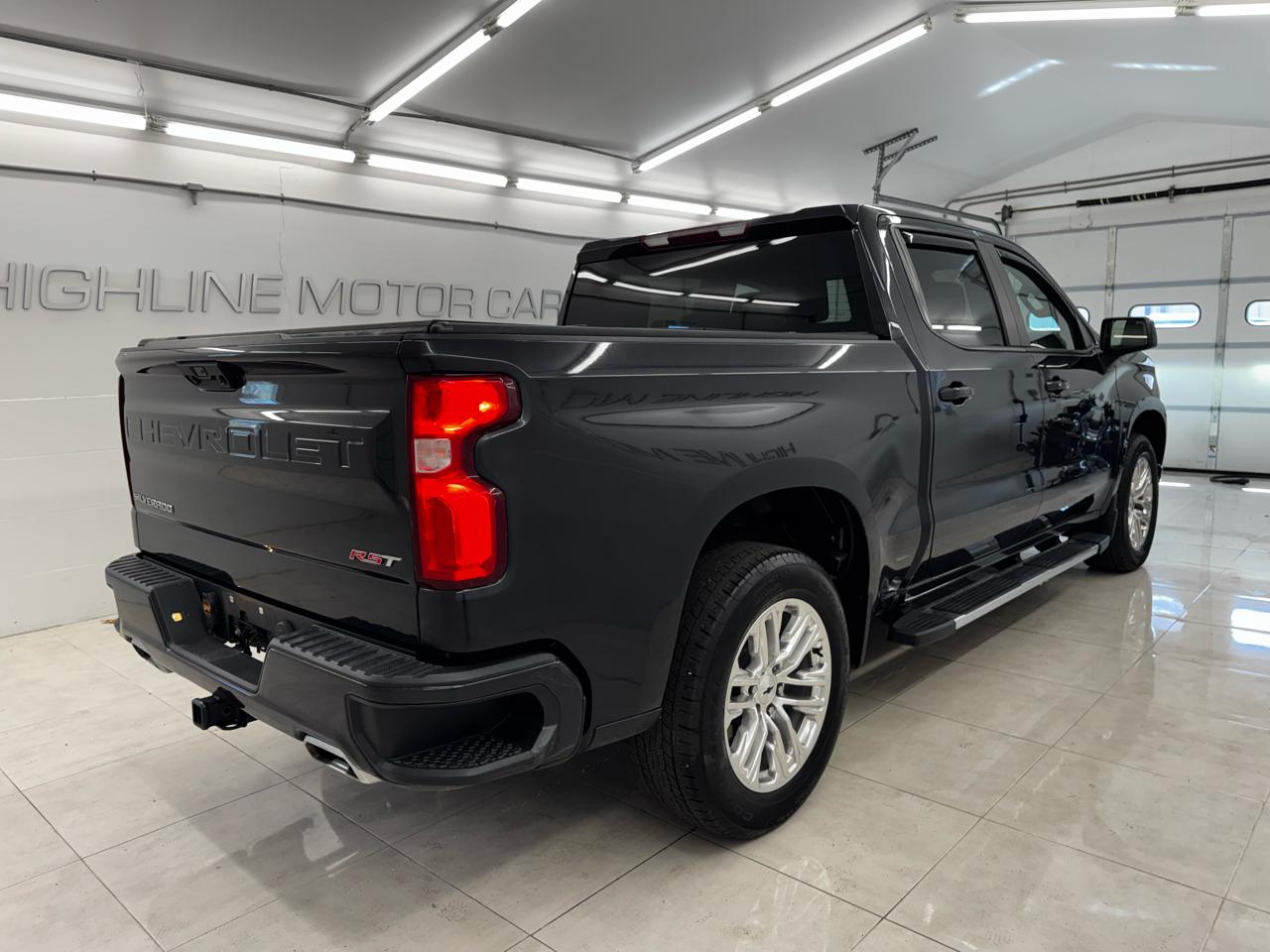 Chevrolet Silverado 1500 4WD Crew Cab 147" RST 2022