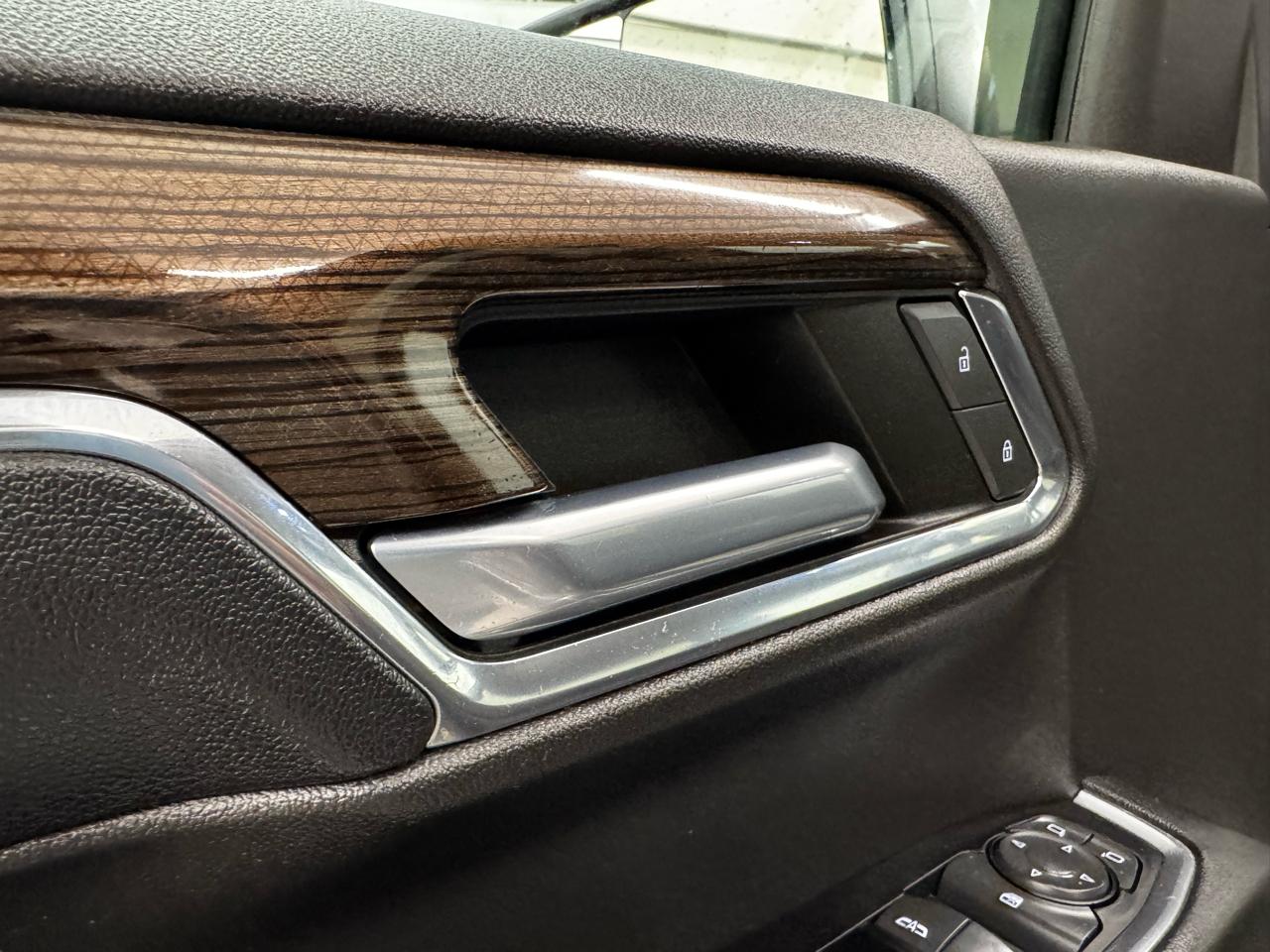 Chevrolet Silverado 1500 4WD Crew Cab 147" RST 2022