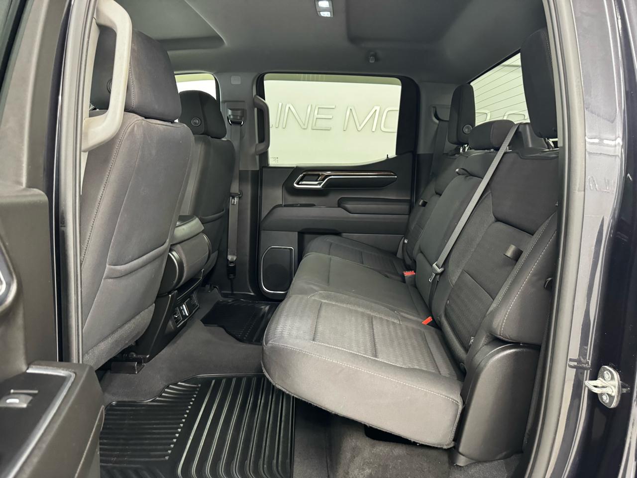 Chevrolet Silverado 1500 4WD Crew Cab 147" RST 2022