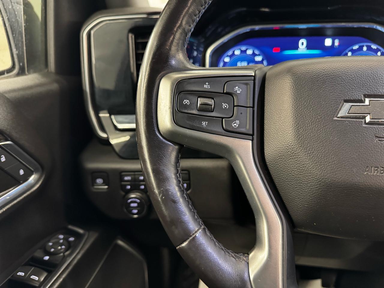 Chevrolet Silverado 1500 4WD Crew Cab 147" RST 2022