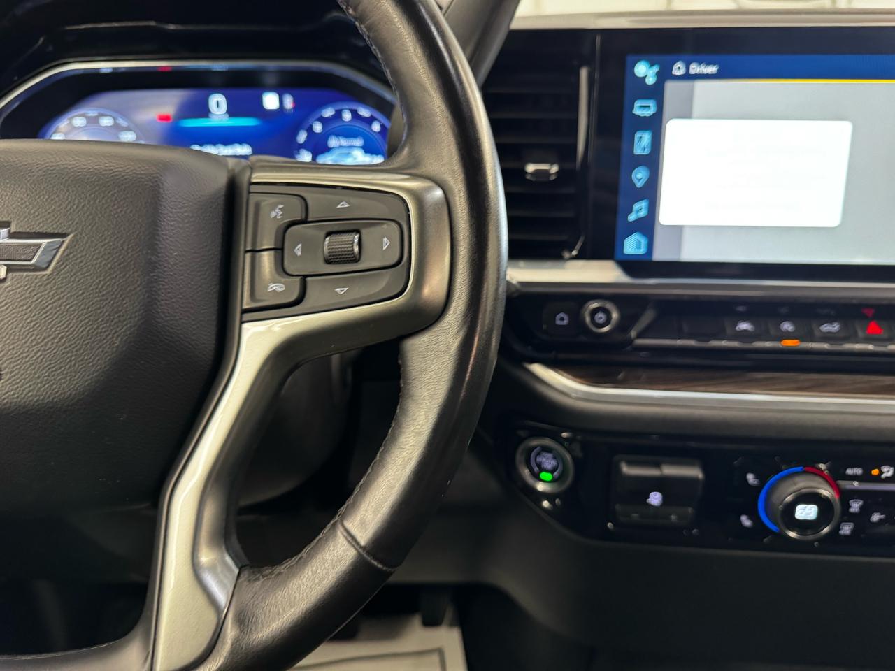 Chevrolet Silverado 1500 4WD Crew Cab 147" RST 2022