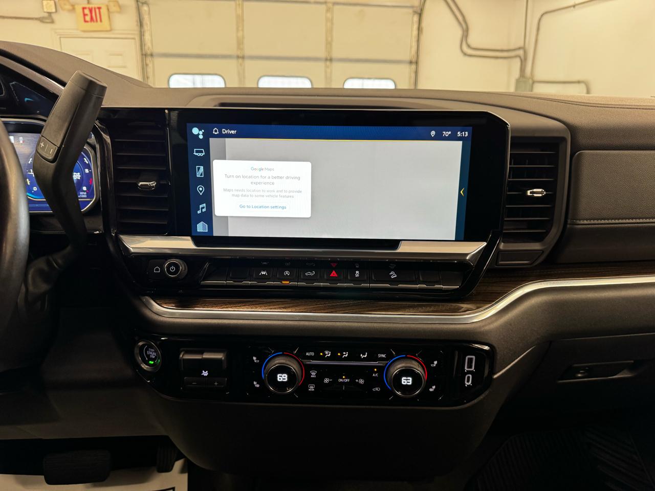 Chevrolet Silverado 1500 4WD Crew Cab 147" RST 2022