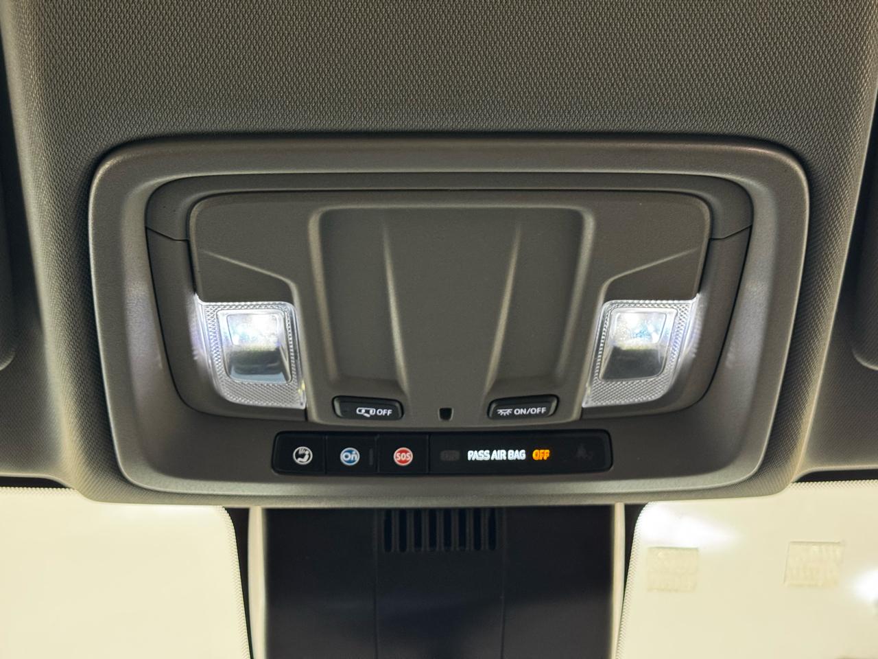 Chevrolet Silverado 1500 4WD Crew Cab 147" RST 2022