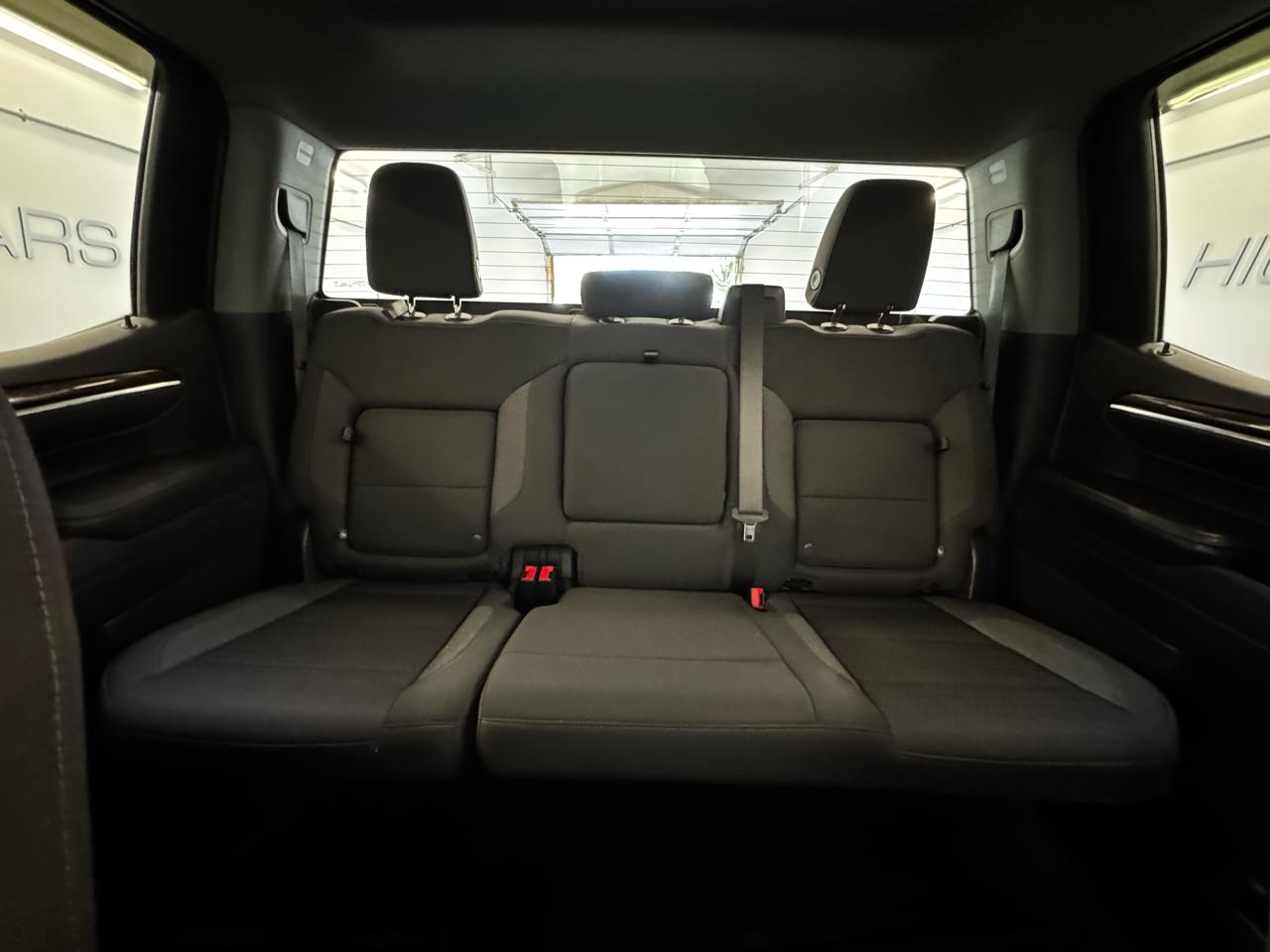 Chevrolet Silverado 1500 4WD Crew Cab 147" RST 2022