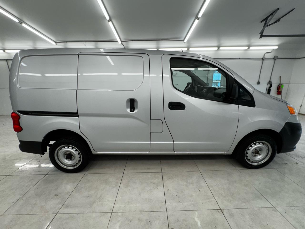 Nissan NV200 Compact Cargo I4 S 2019
