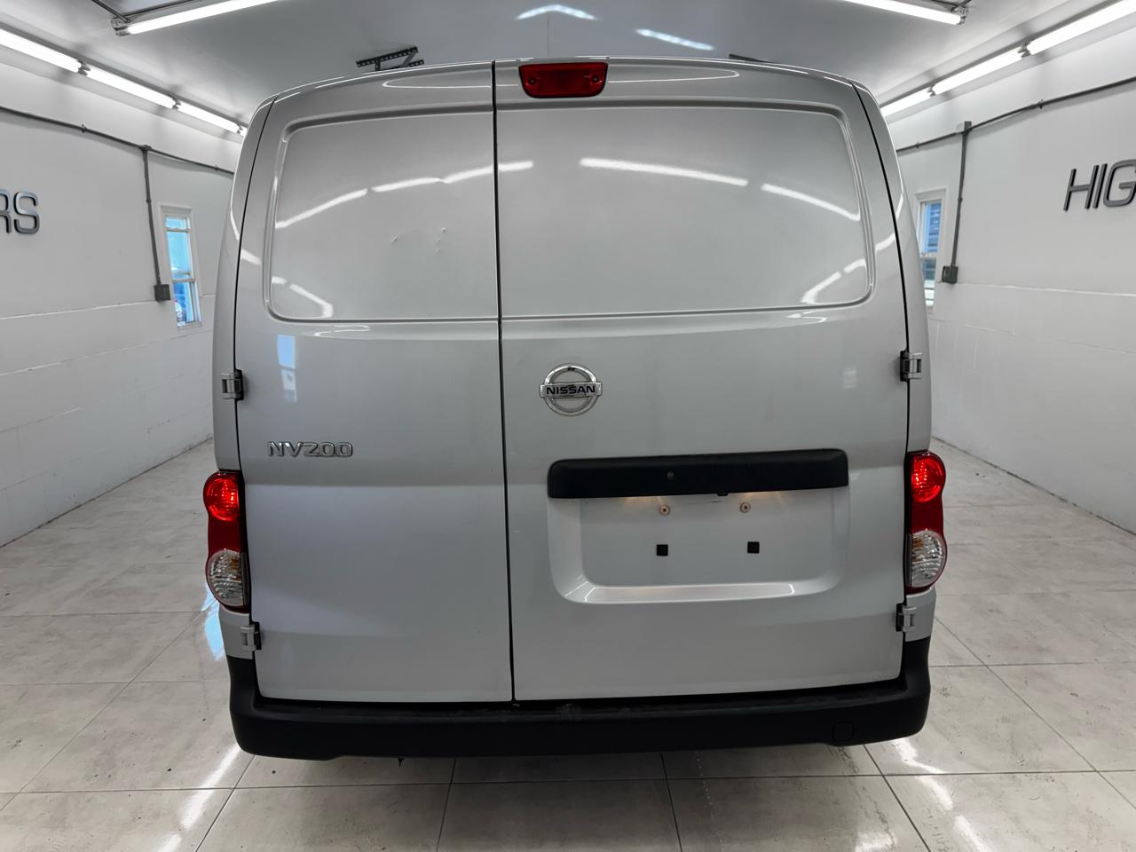 Nissan NV200 Compact Cargo I4 S 2019