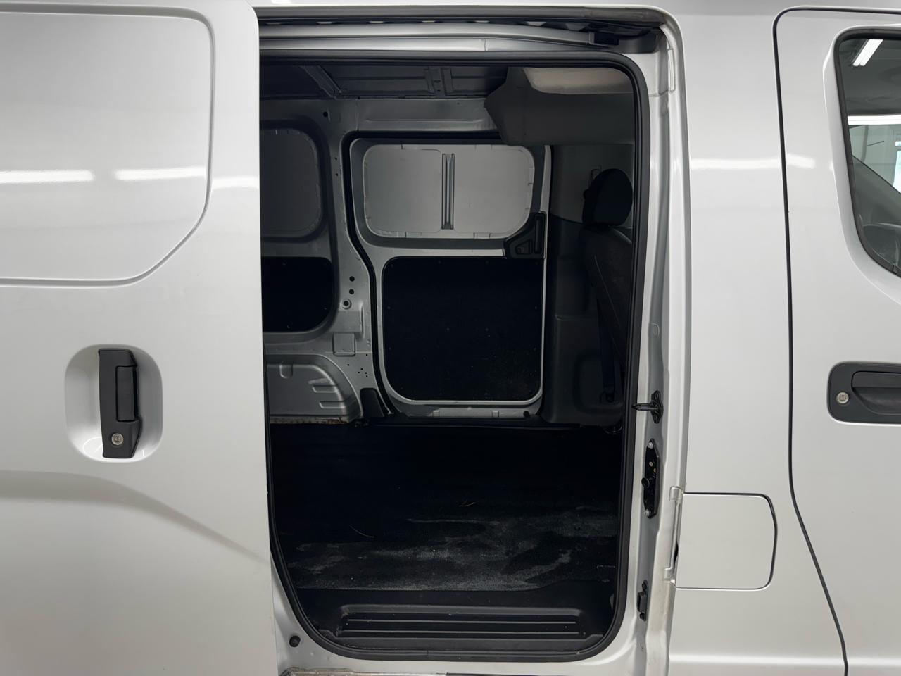 Nissan NV200 Compact Cargo I4 S 2019