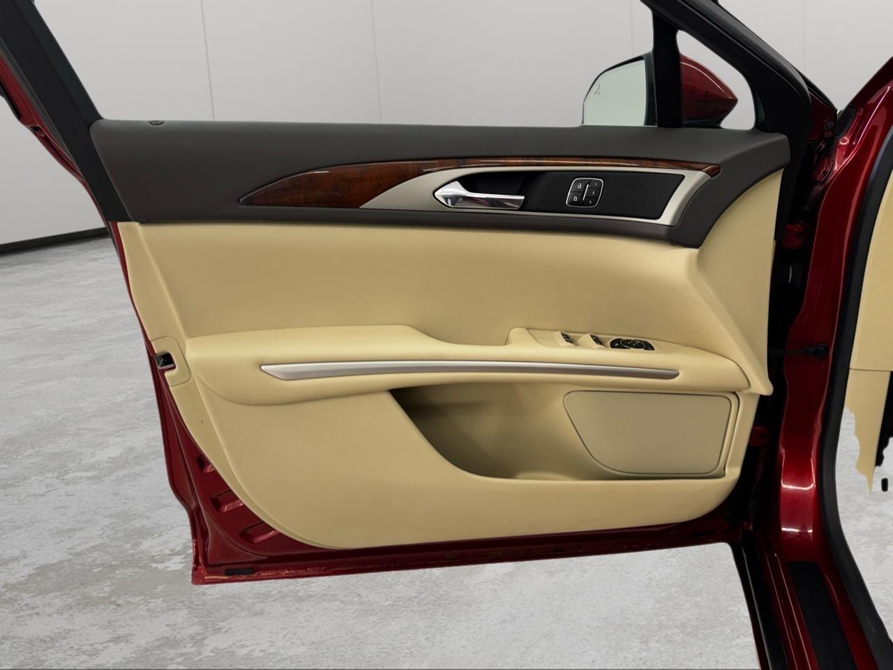 Lincoln MKZ 4dr Sdn AWD 2014