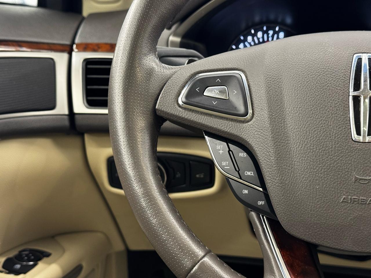 Lincoln MKZ 4dr Sdn AWD 2014