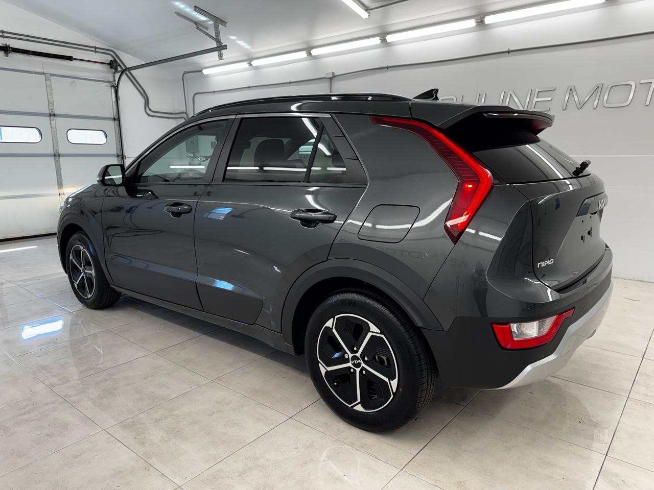 Kia Niro EX FWD 2023