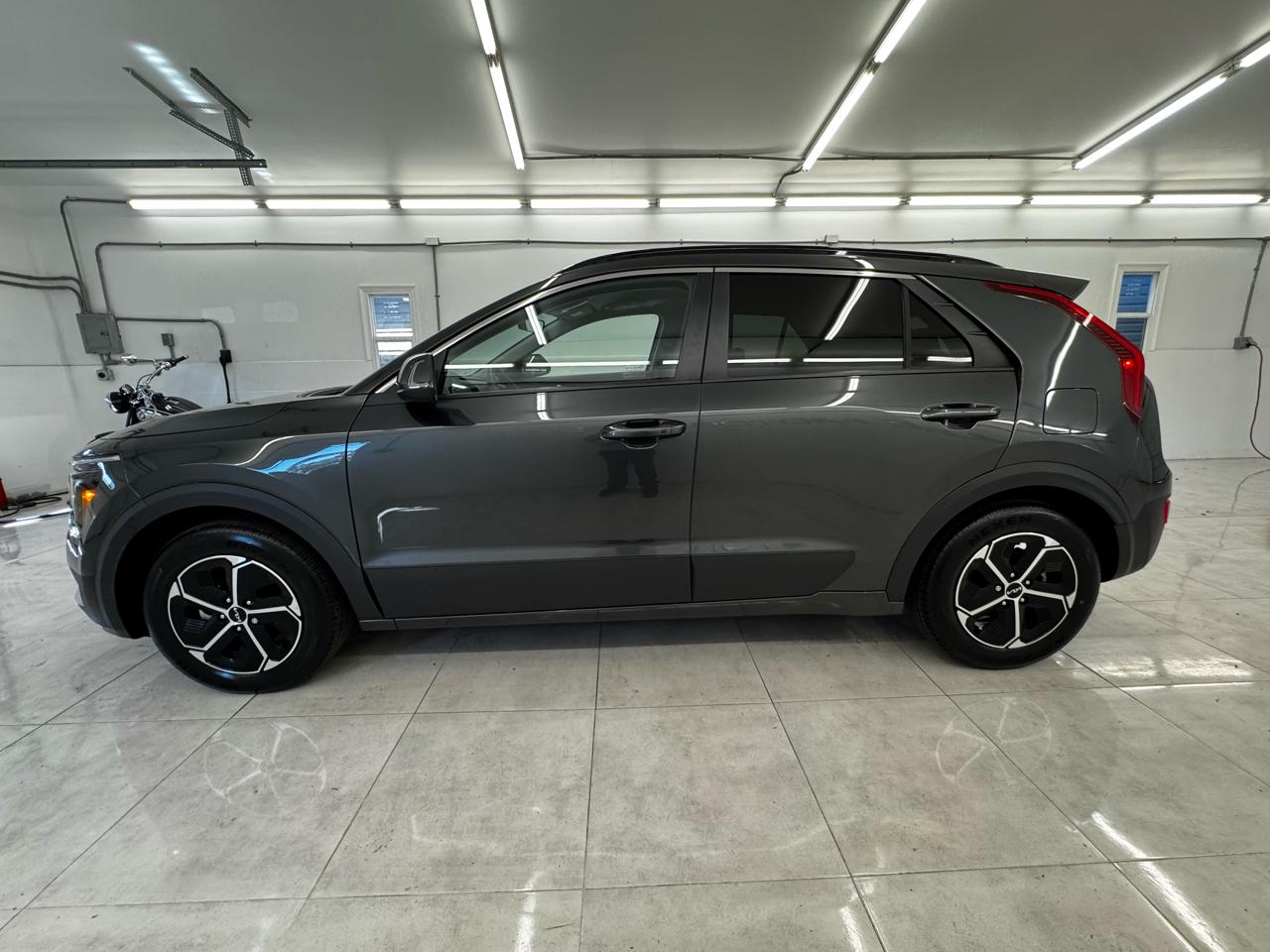 Kia Niro EX FWD 2023