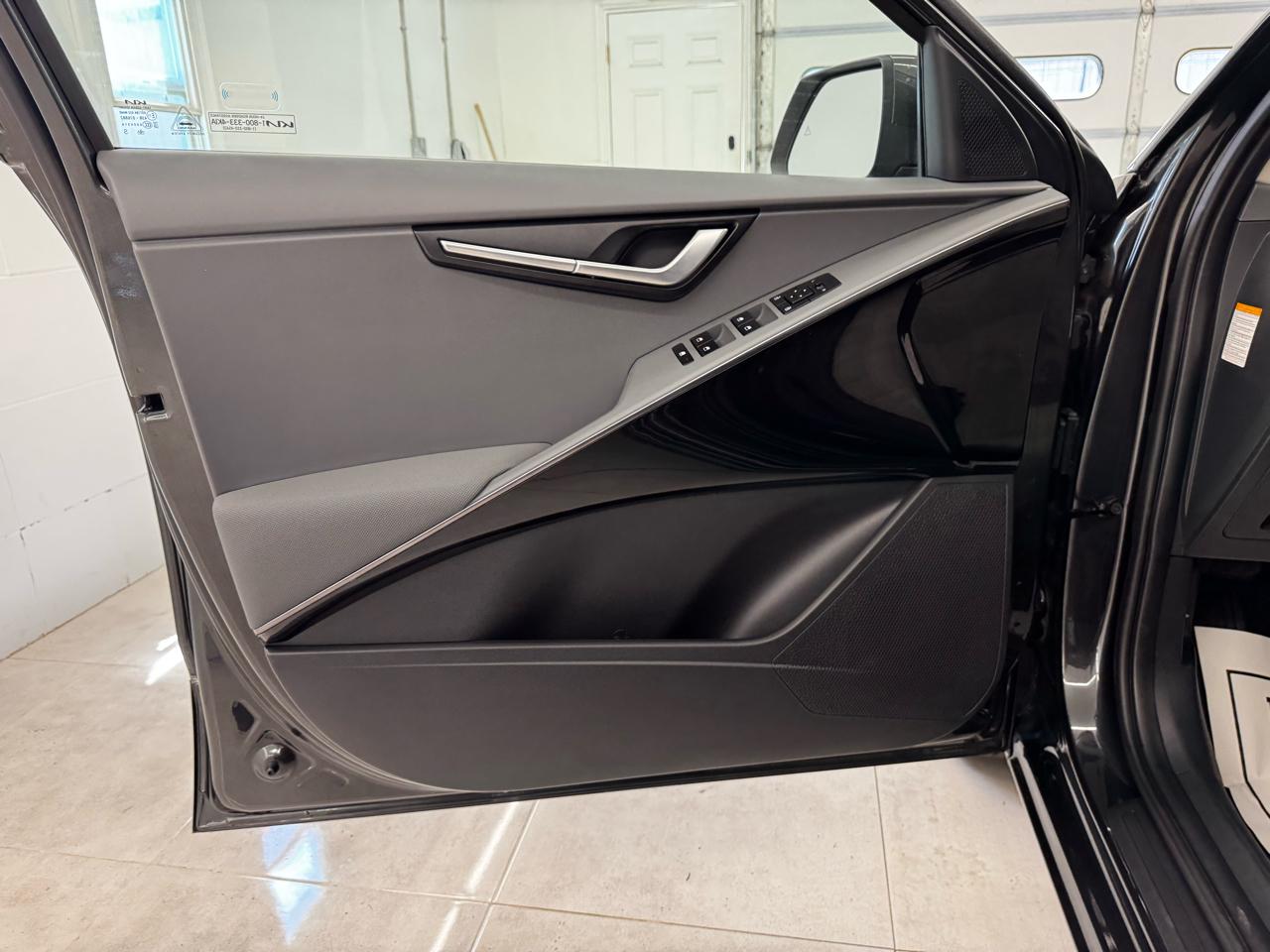 Kia Niro EX FWD 2023