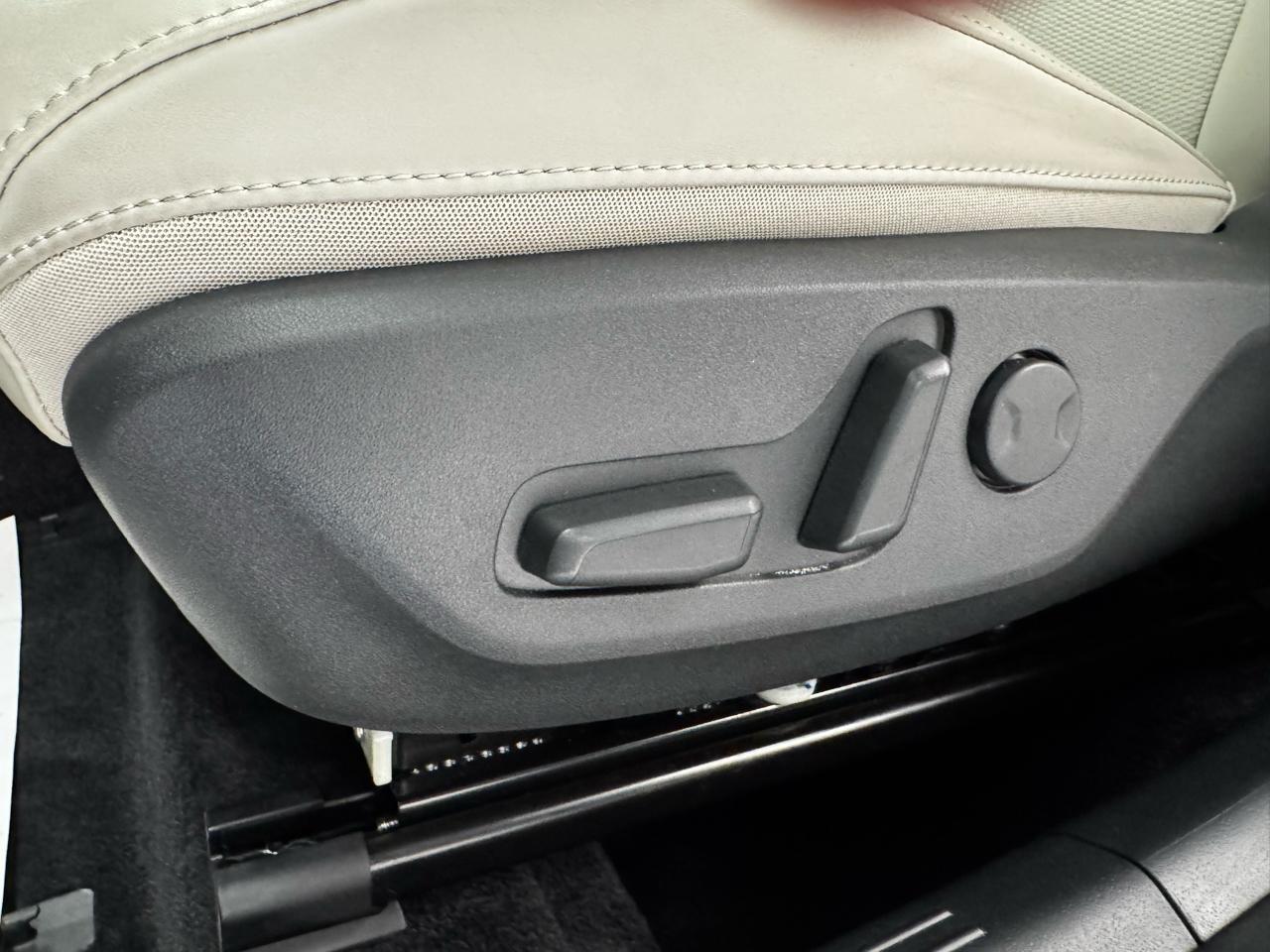 Kia Niro EX FWD 2023