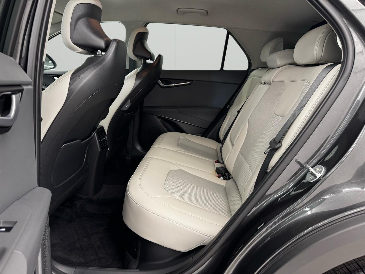 Kia Niro EX FWD 2023