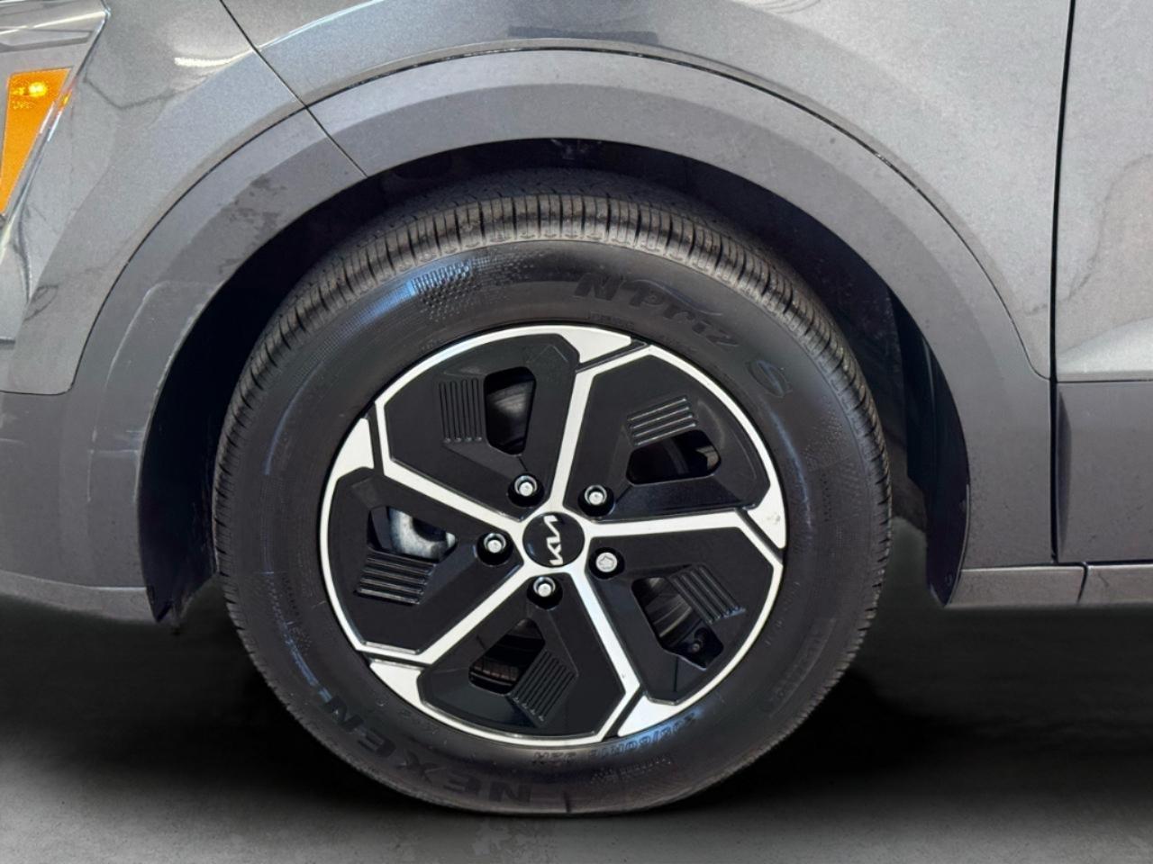 Kia Niro EX FWD 2023