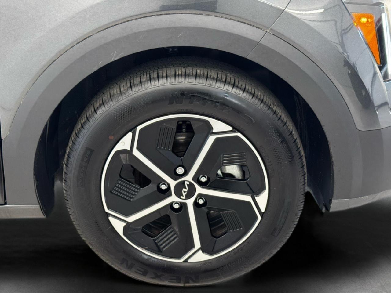 Kia Niro EX FWD 2023