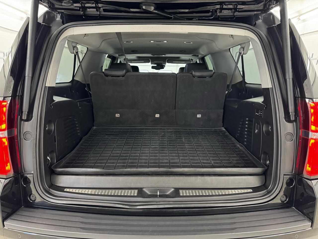 Chevrolet Suburban 4WD 4dr Premier 2020