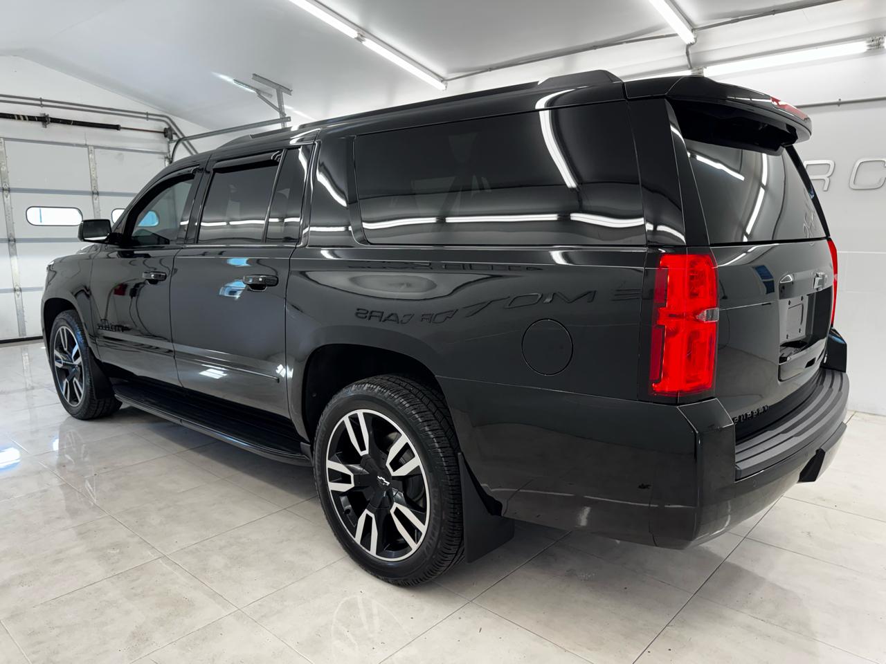 Chevrolet Suburban 4WD 4dr Premier 2020