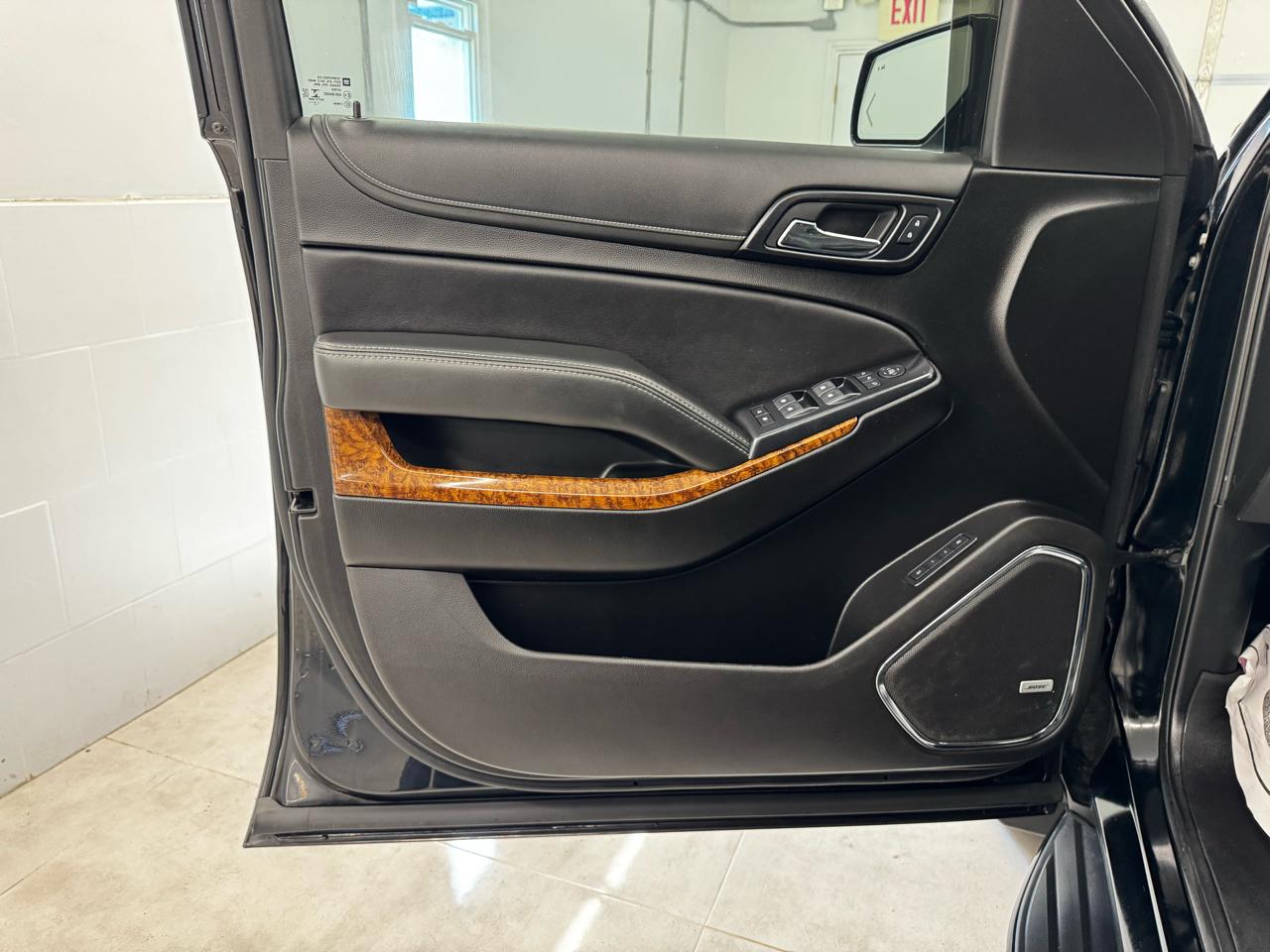 Chevrolet Suburban 4WD 4dr Premier 2020