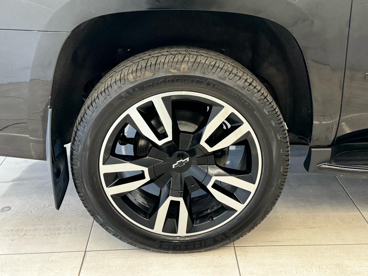 Chevrolet Suburban 4WD 4dr Premier 2020