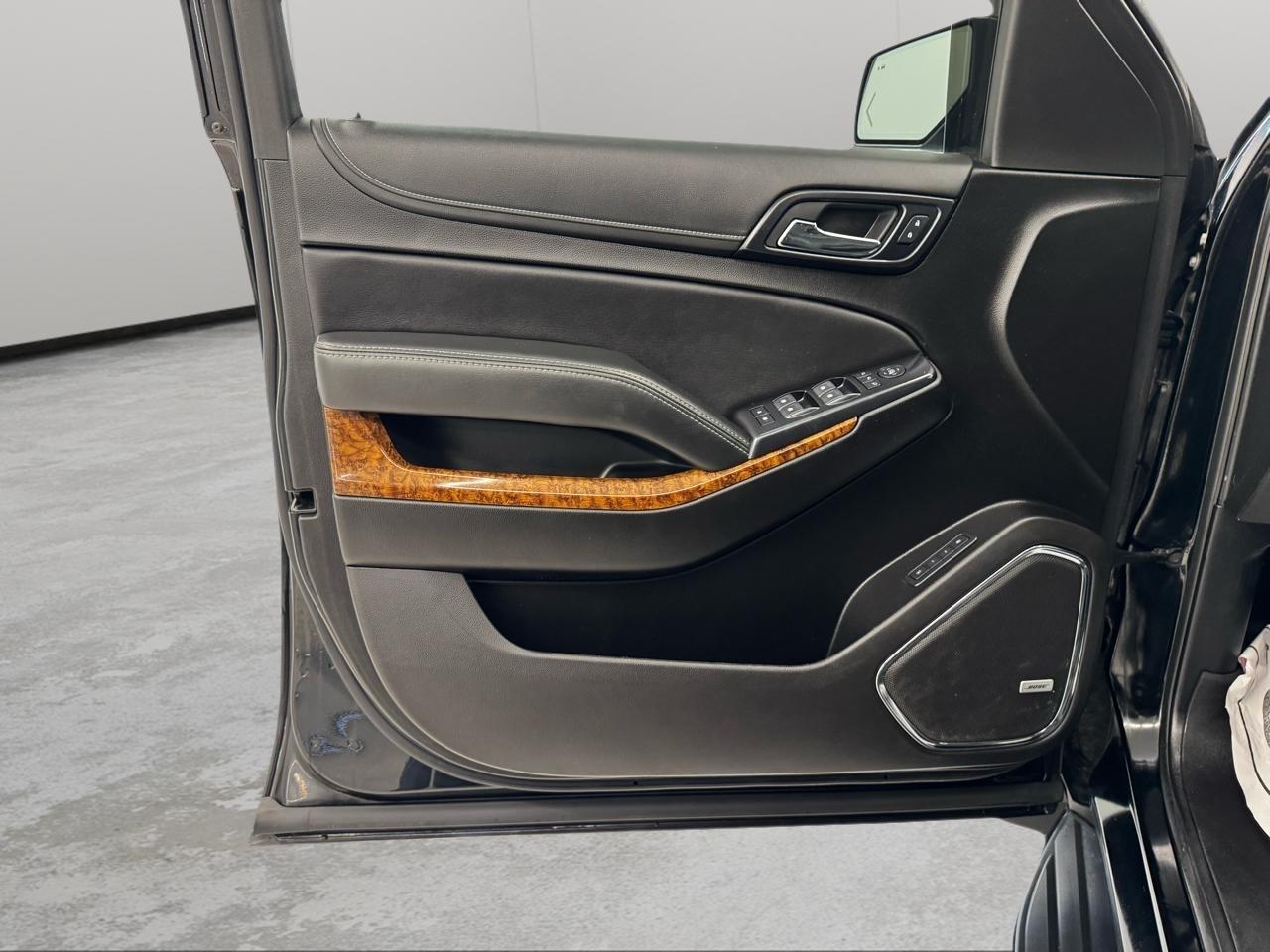 Chevrolet Suburban 4WD 4dr Premier 2020