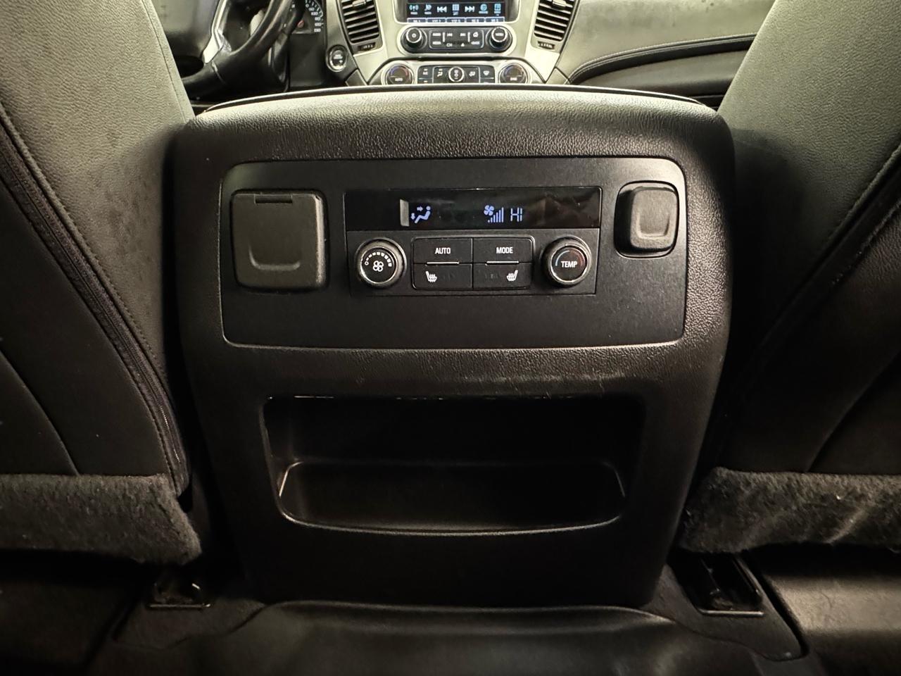 Chevrolet Suburban 4WD 4dr Premier 2020