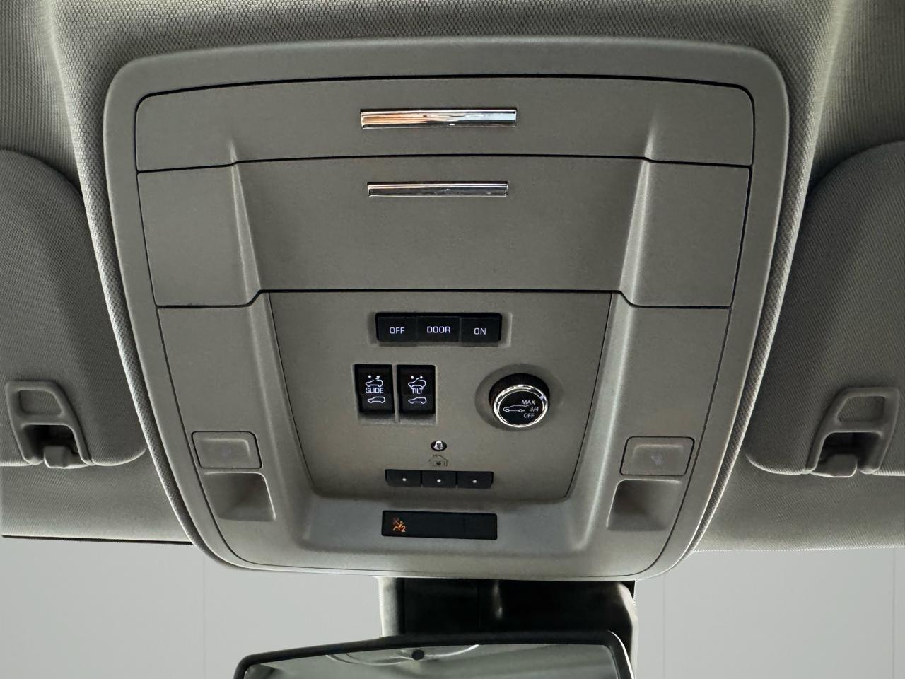 Chevrolet Suburban 4WD 4dr Premier 2020