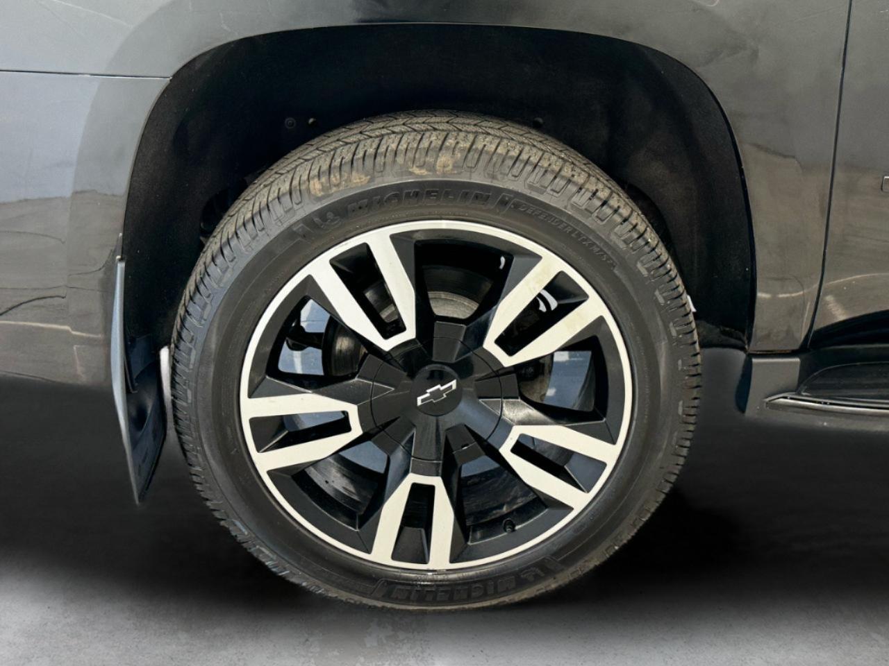 Chevrolet Suburban 4WD 4dr Premier 2020