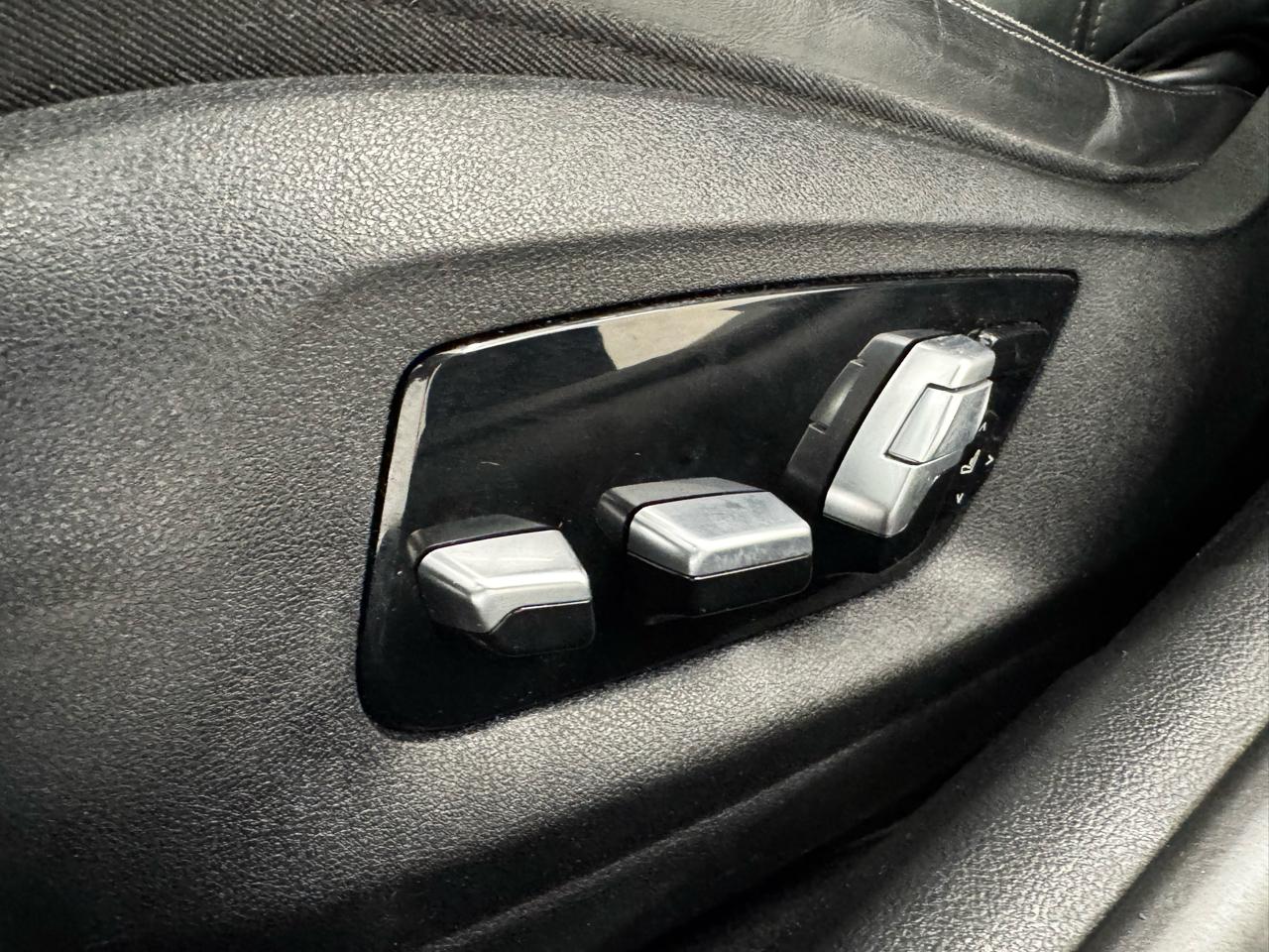 BMW 5 Series M550i xDrive Sedan 2021