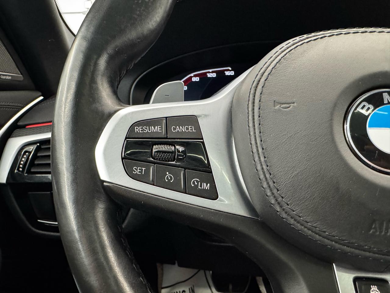 BMW 5 Series M550i xDrive Sedan 2021