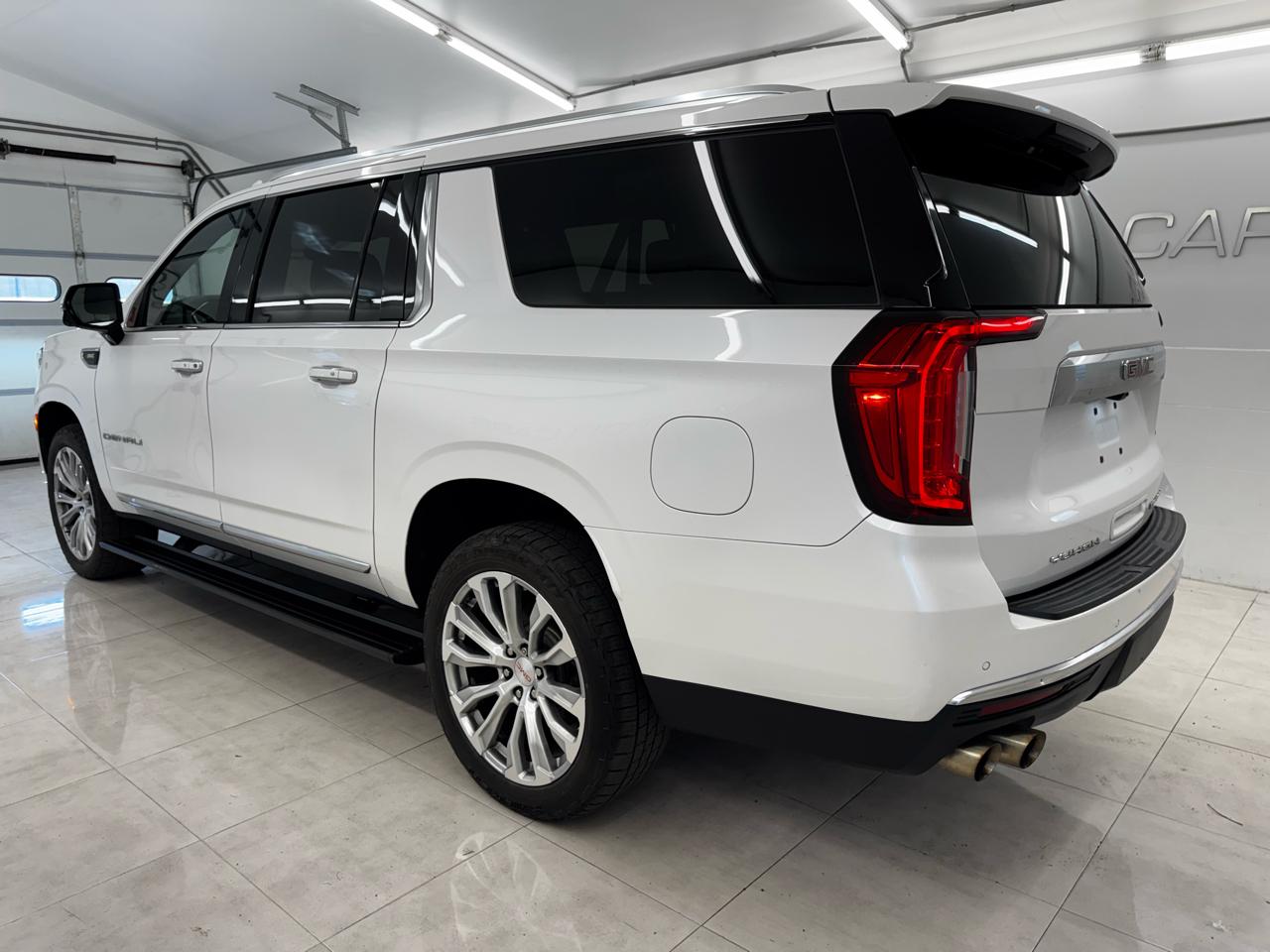 GMC Yukon XL 4WD 4dr Denali 2022