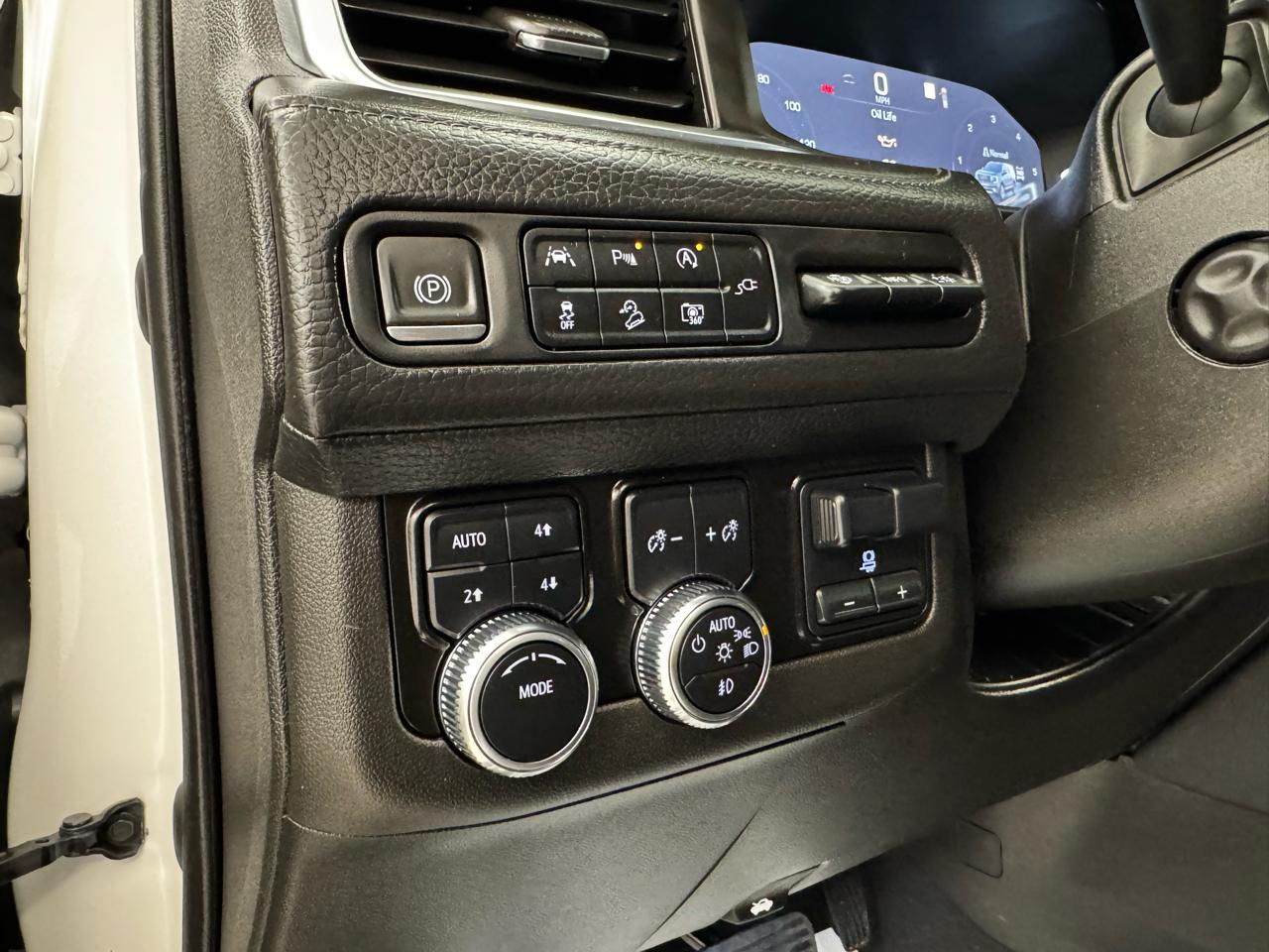 GMC Yukon XL 4WD 4dr Denali 2022