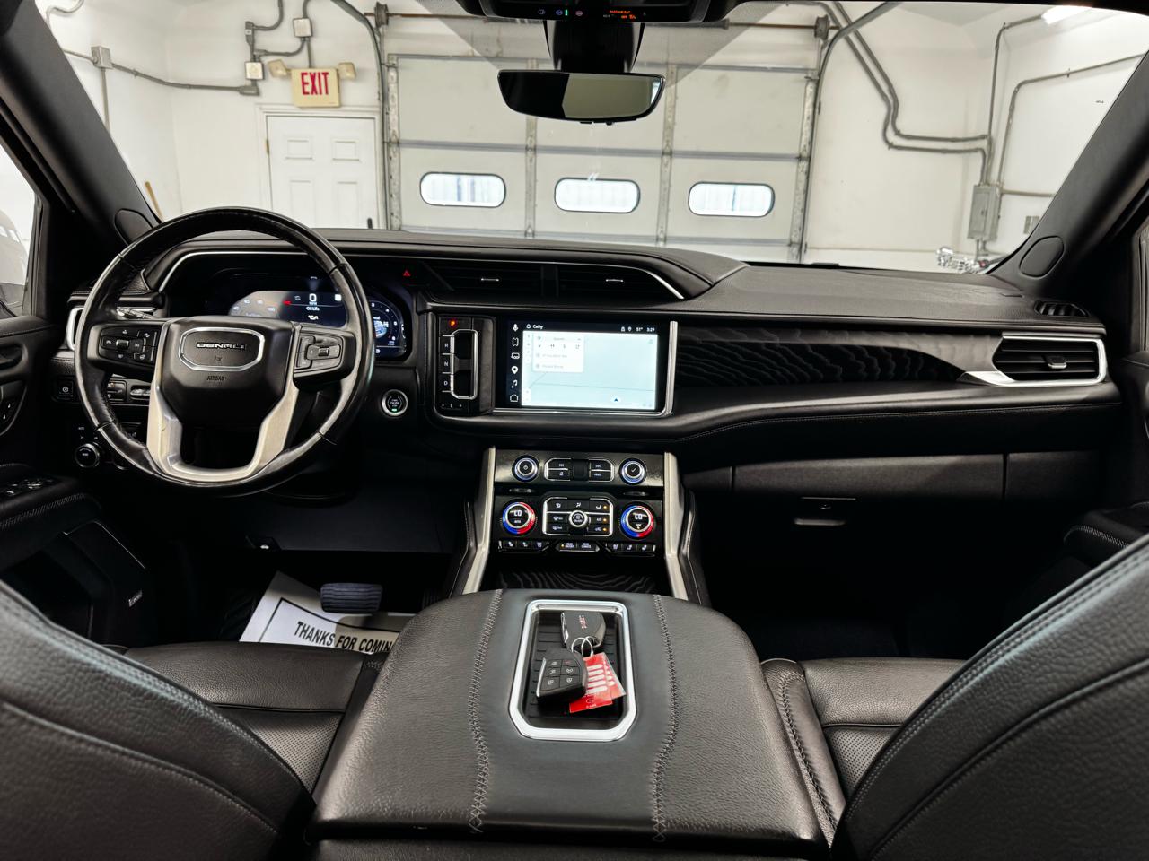 GMC Yukon XL 4WD 4dr Denali 2022