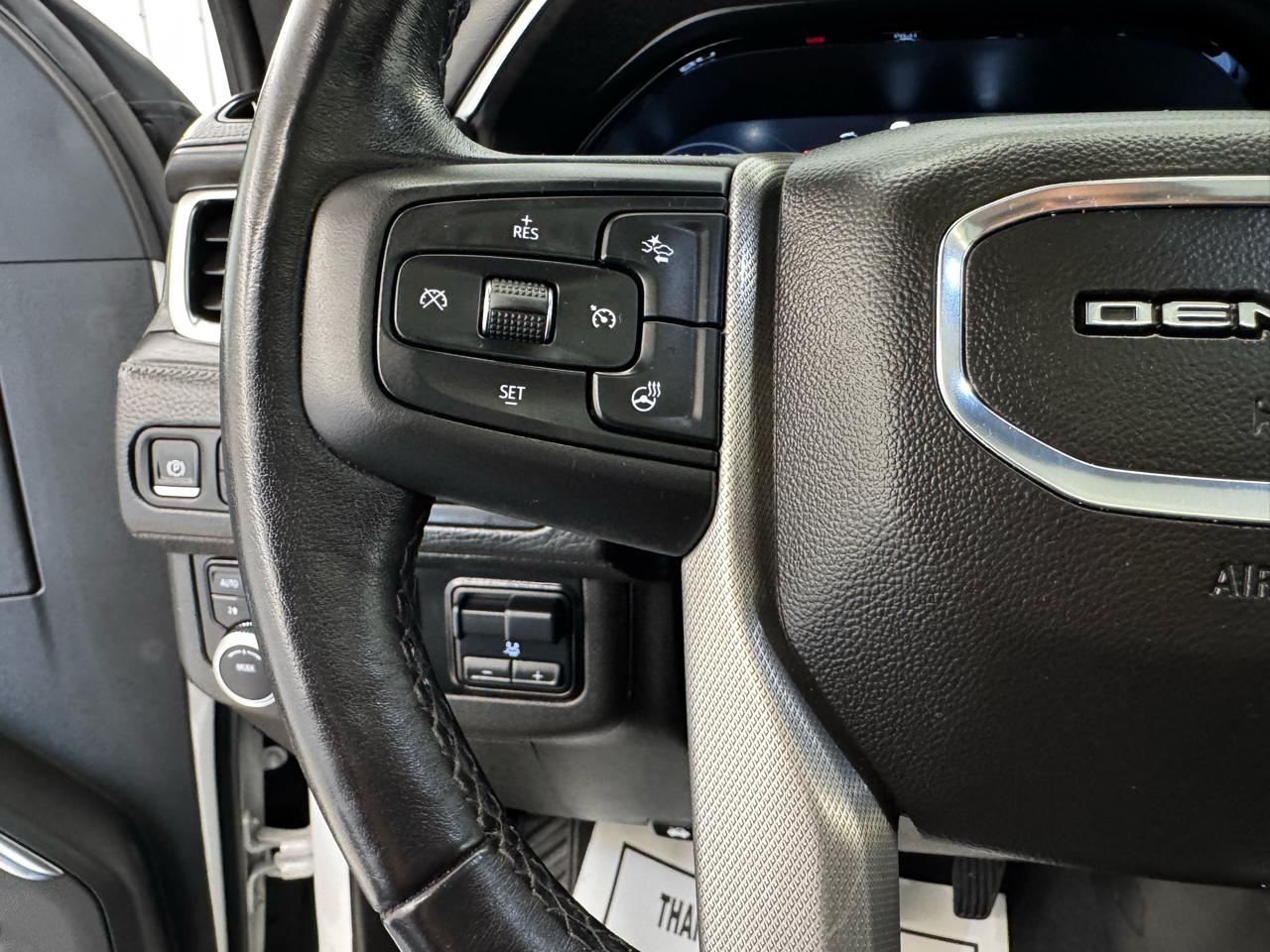 GMC Yukon XL 4WD 4dr Denali 2022